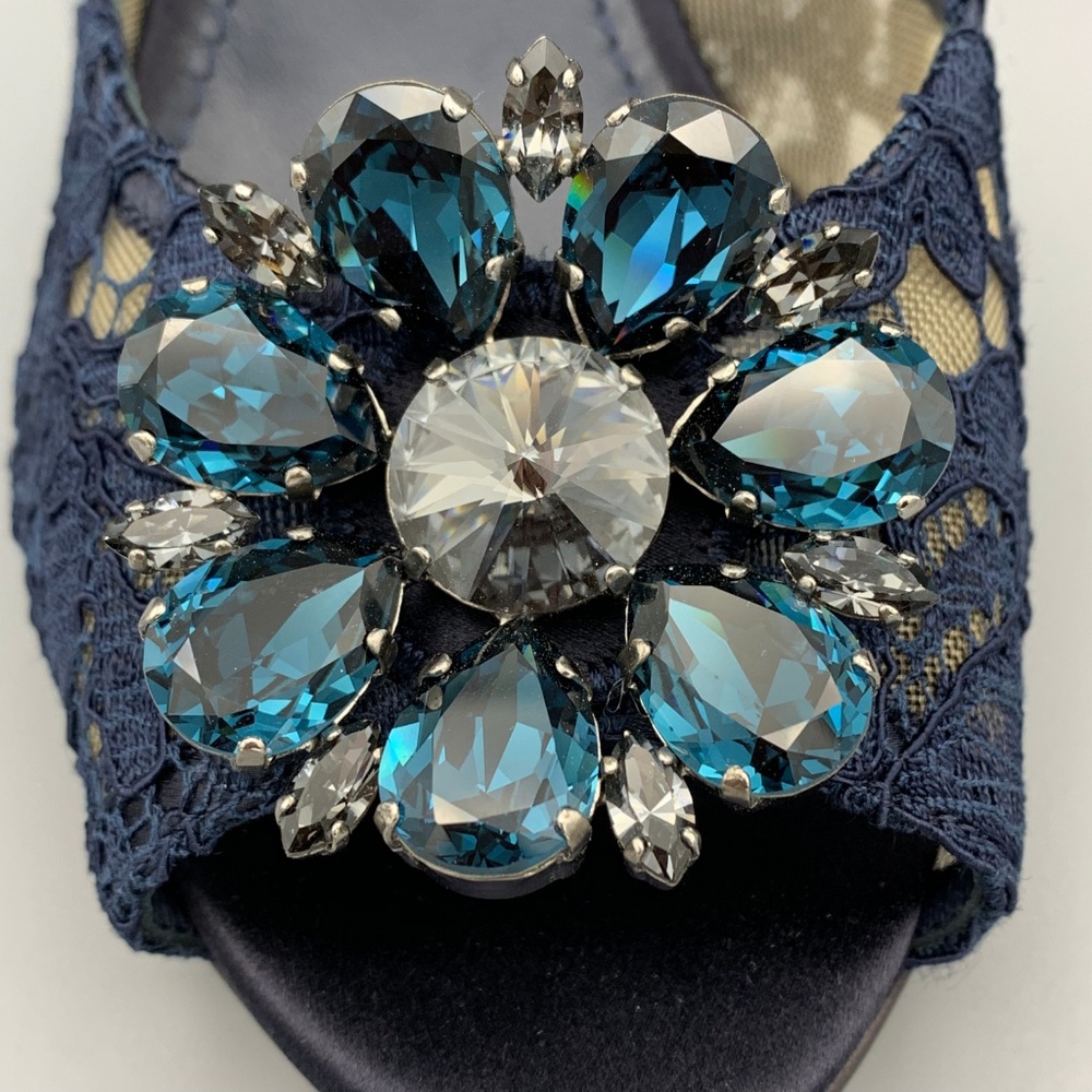 ⚡️SOLD! NIB DOLCE & GABBANA Blue Lace Crystal Pumps Heels - Picture 4 of 8
